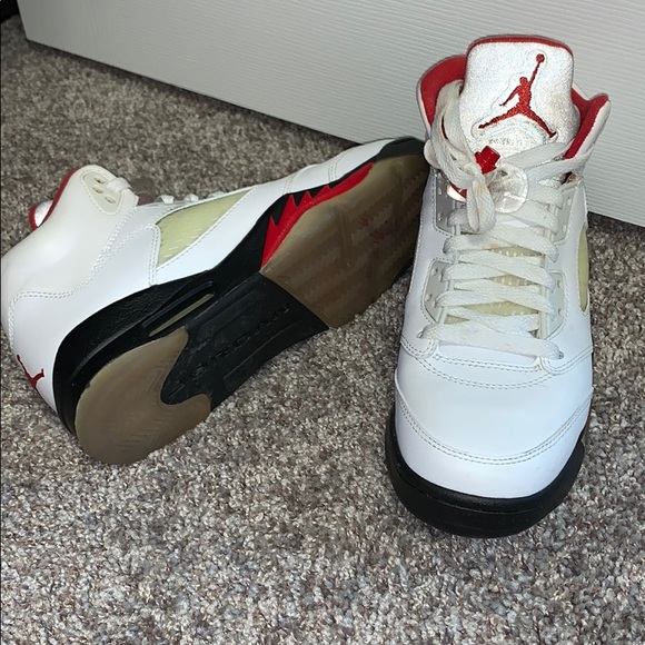 AIR JORDAN 5s - Picture 5 of 5